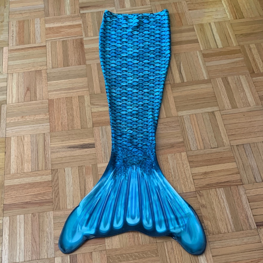 Mermaid Tail Swimwear - Size Youth Medium (8Y) - Pretend Play - EUC